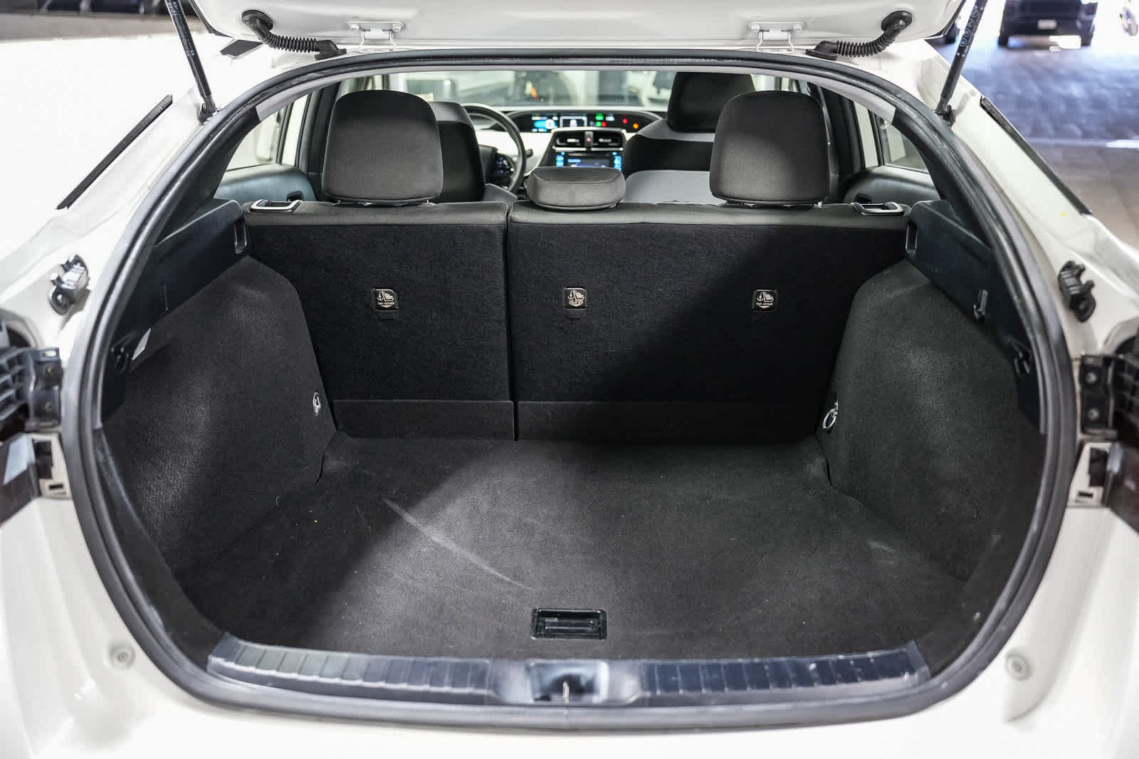 2019 Toyota Prius L Eco