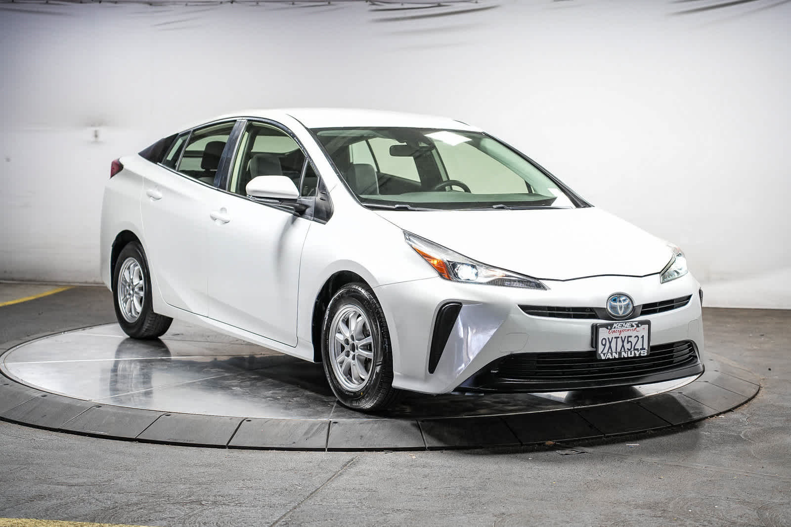 2019 Toyota Prius L Eco