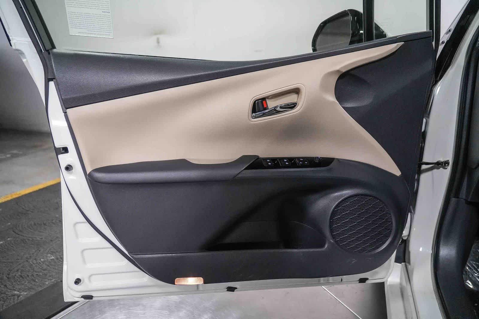2017 Toyota Prius Two