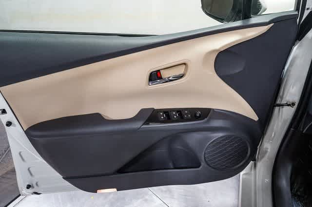 2016 Toyota Prius Two