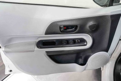 2013 Toyota Prius c One