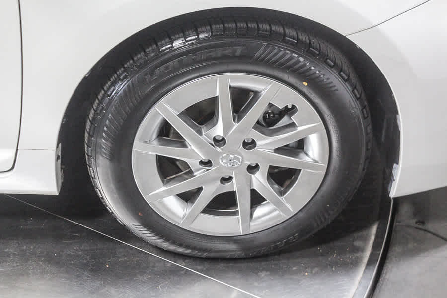 2016 Toyota Prius V Two
