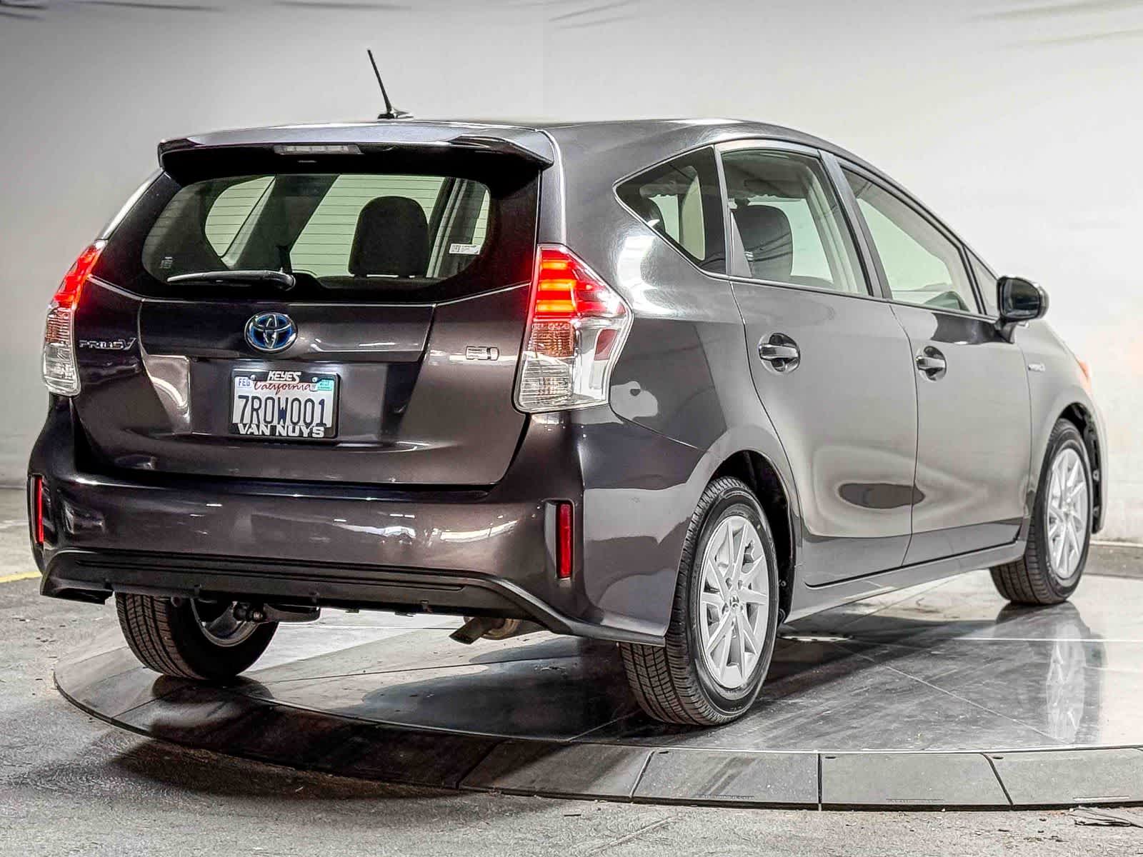 2016 Toyota Prius V Three