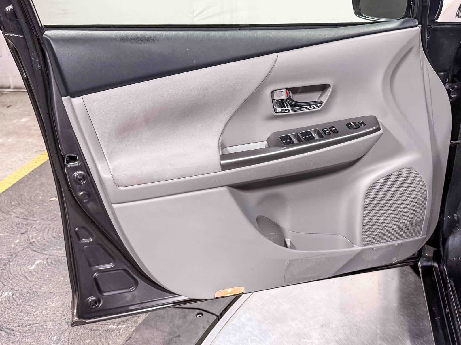 2016 Toyota Prius V Three