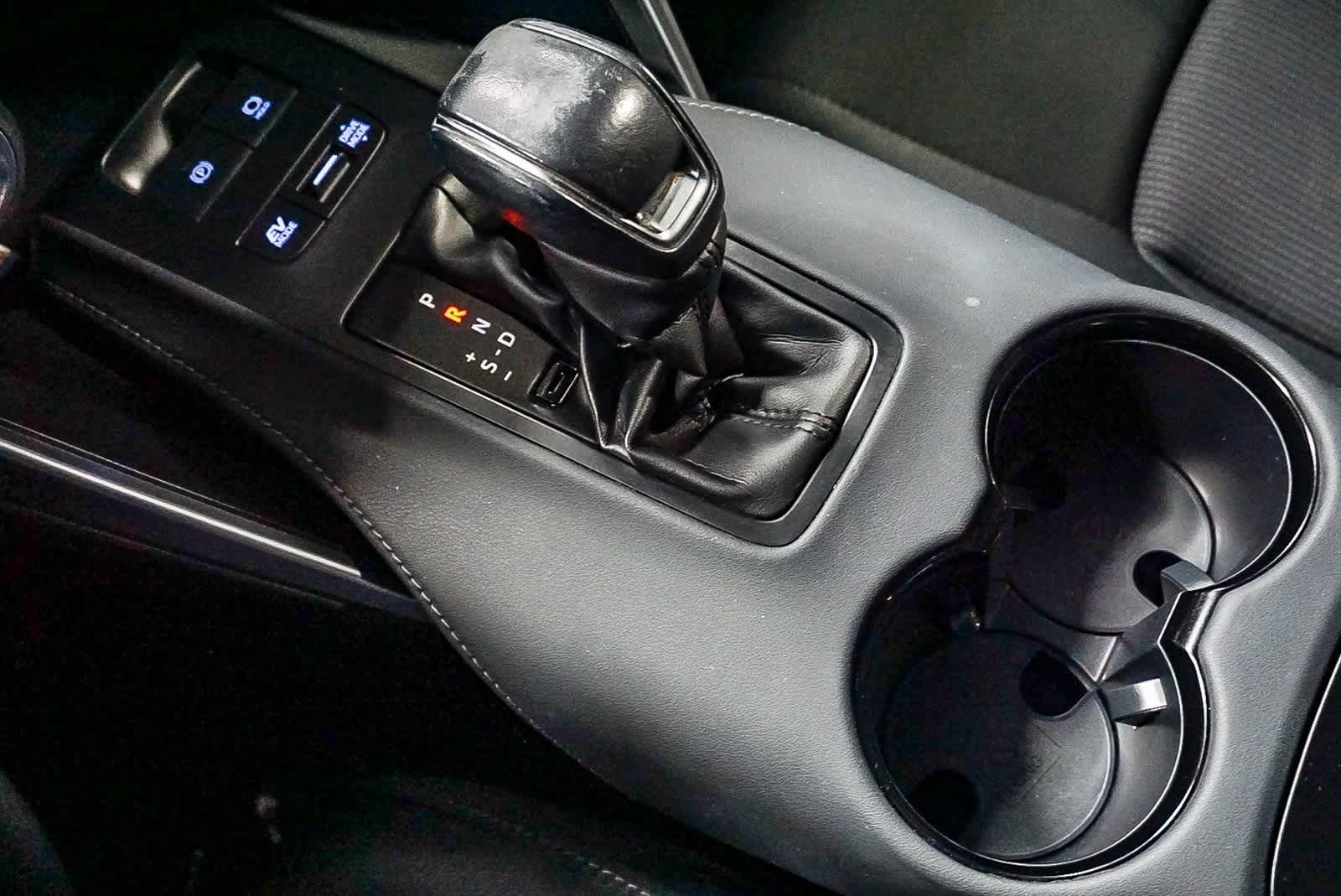 2022 Toyota Venza LE