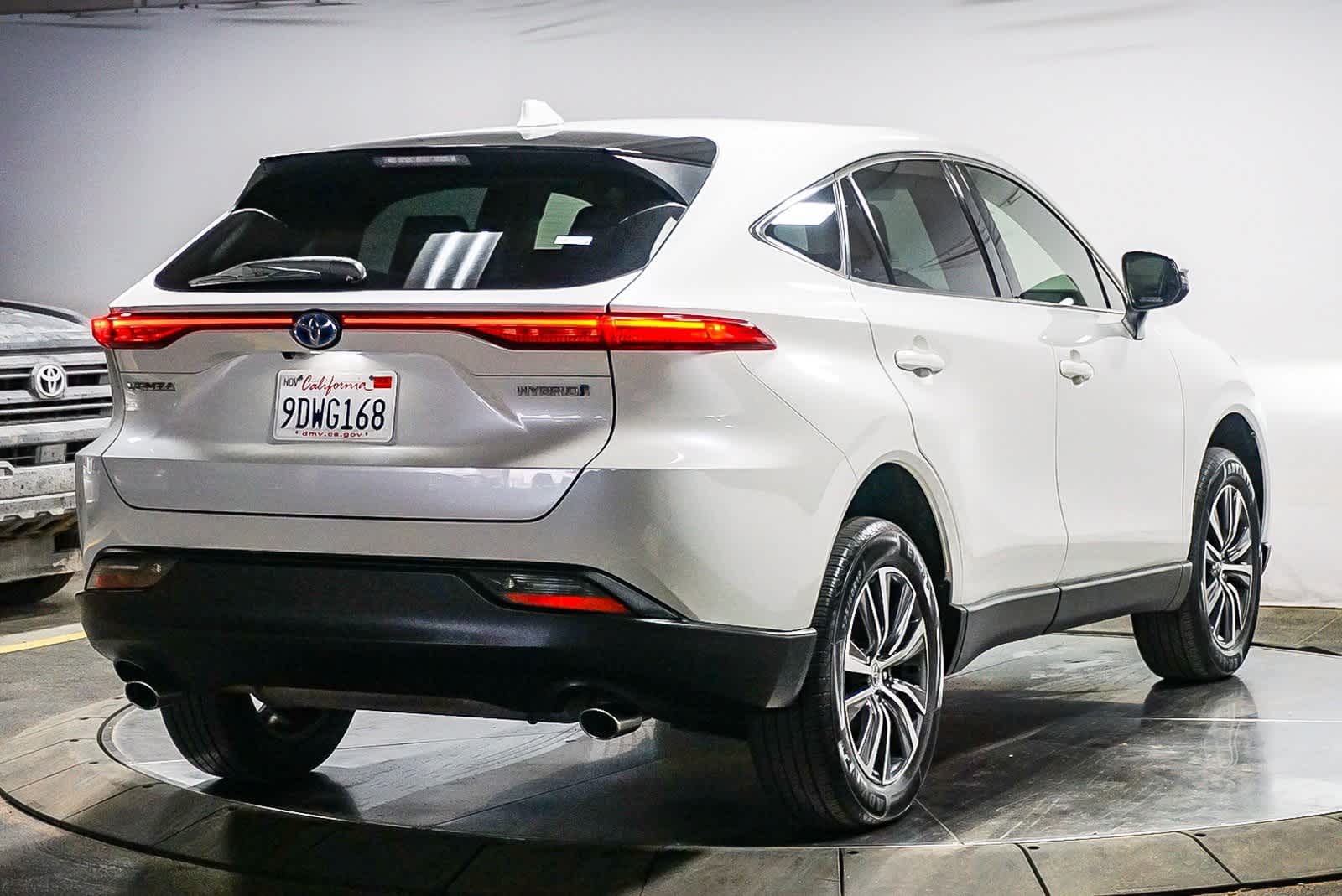 2022 Toyota Venza LE