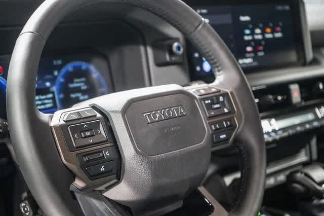 2026 Toyota Land Cruiser 4WD (Natl)