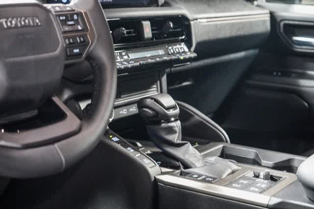 2026 Toyota Land Cruiser 4WD (Natl)