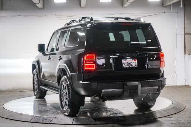 2026 Toyota Land Cruiser 4WD (Natl)