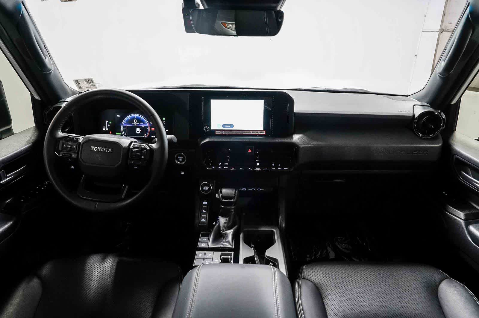 2025 Toyota Land Cruiser 4WD (Natl)
