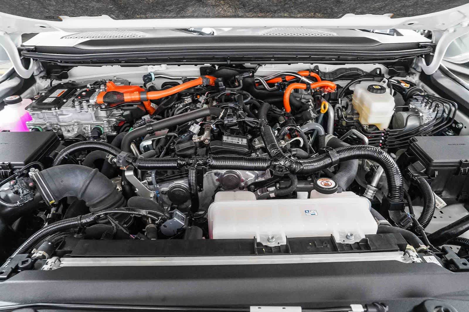 2025 Toyota Land Cruiser 4WD (Natl)
