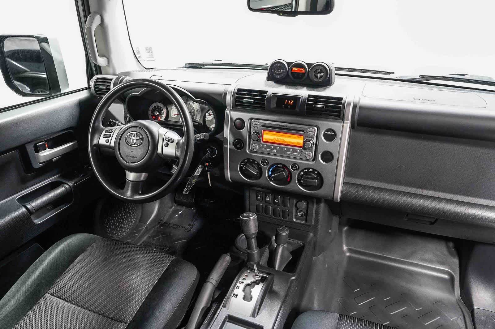 2011 Toyota FJ Cruiser 4WD 4dr Auto (Natl)