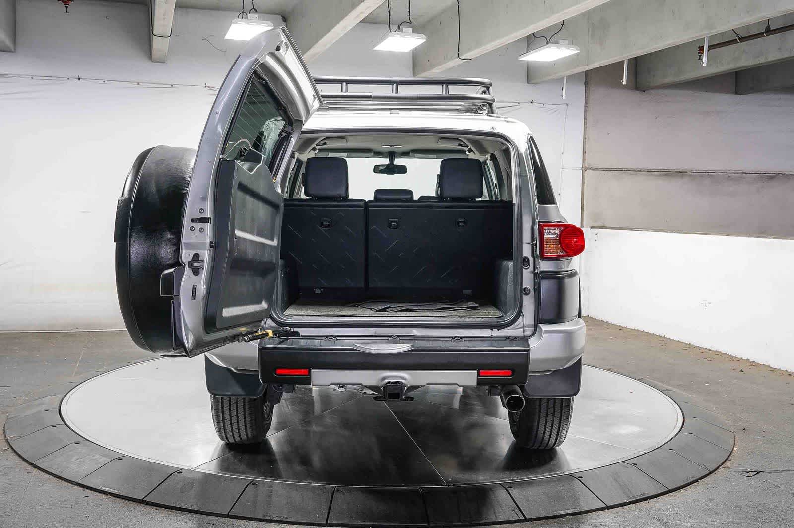 2011 Toyota FJ Cruiser 4WD 4dr Auto (Natl)