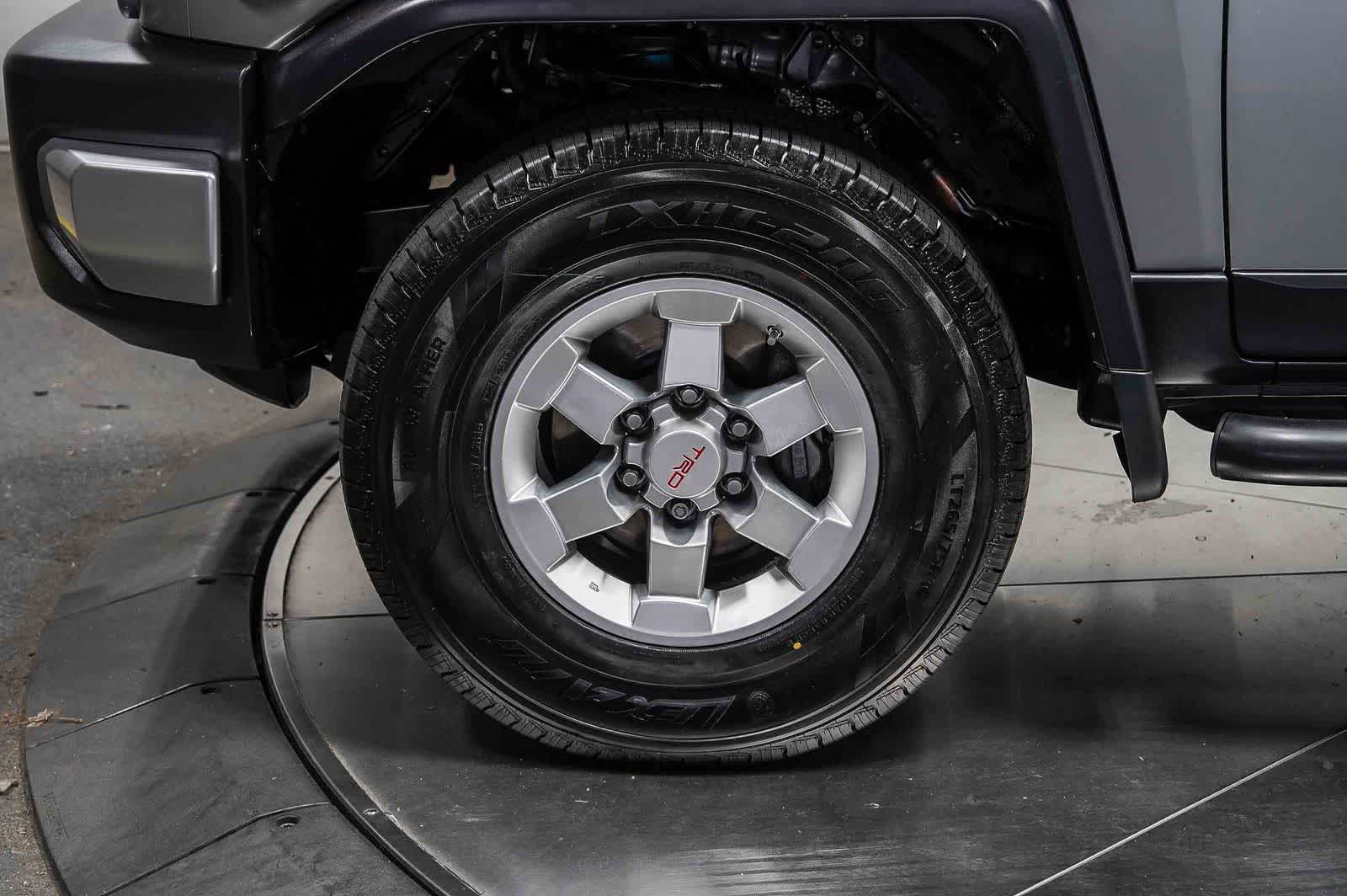 2011 Toyota FJ Cruiser 4WD 4dr Auto (Natl)