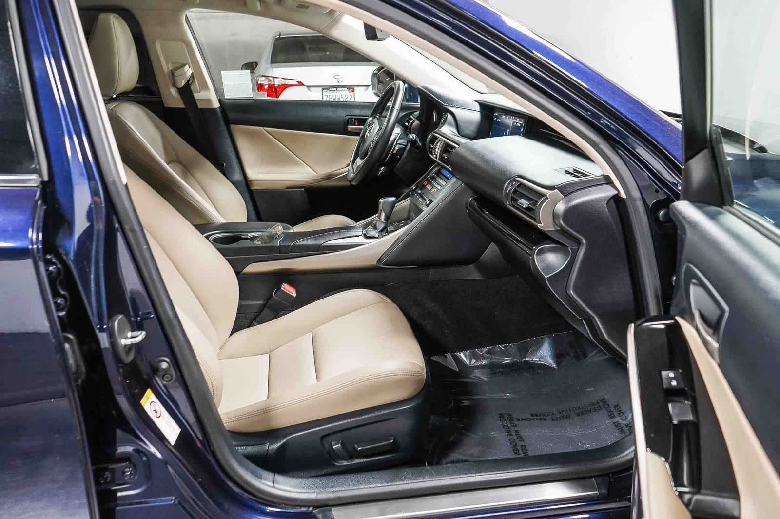 2019 Lexus IS IS 300