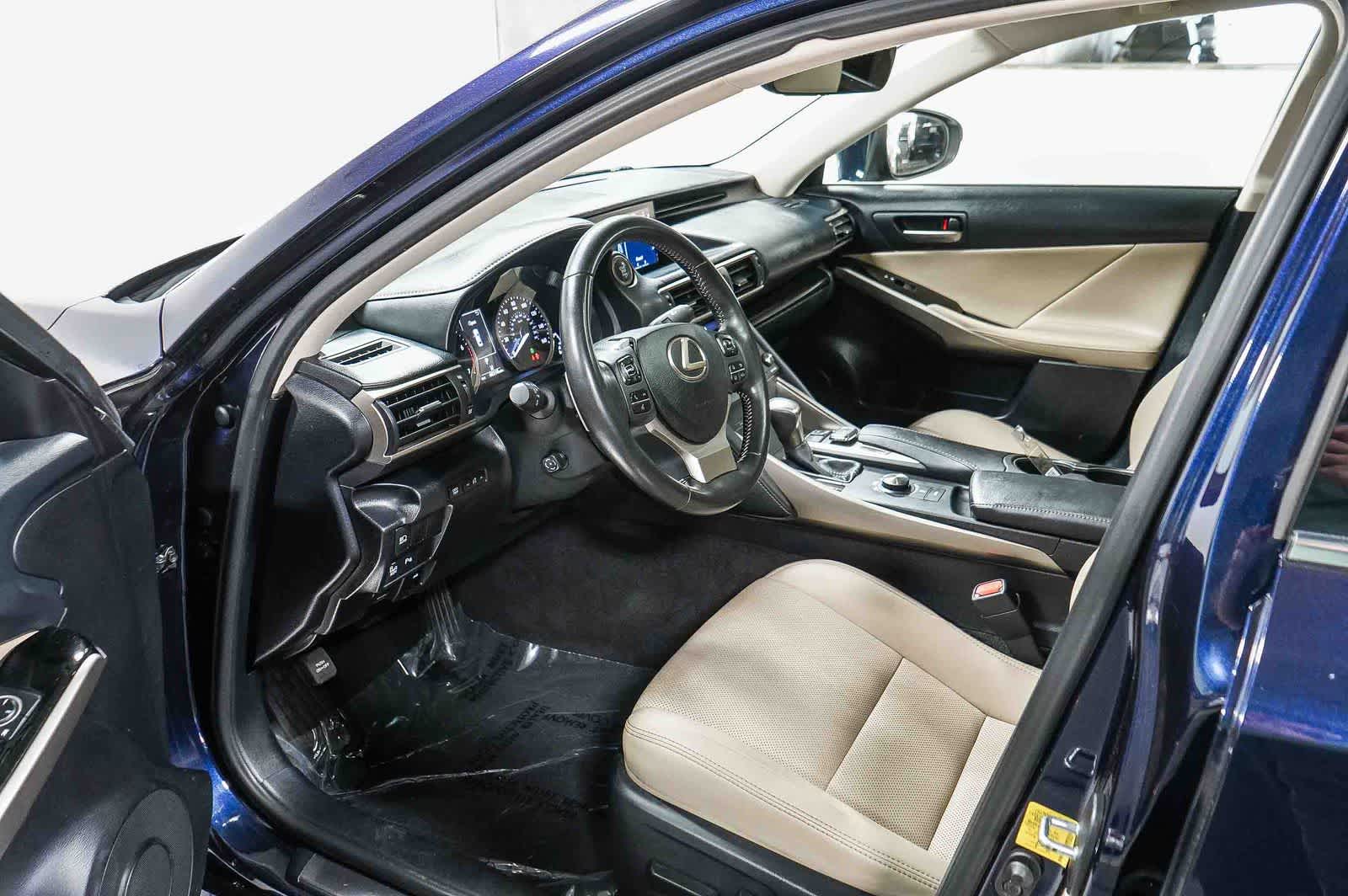 2019 Lexus IS IS 300