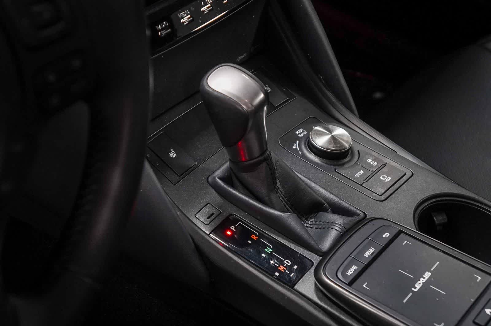 2024 Lexus IS 300 F SPORT Design