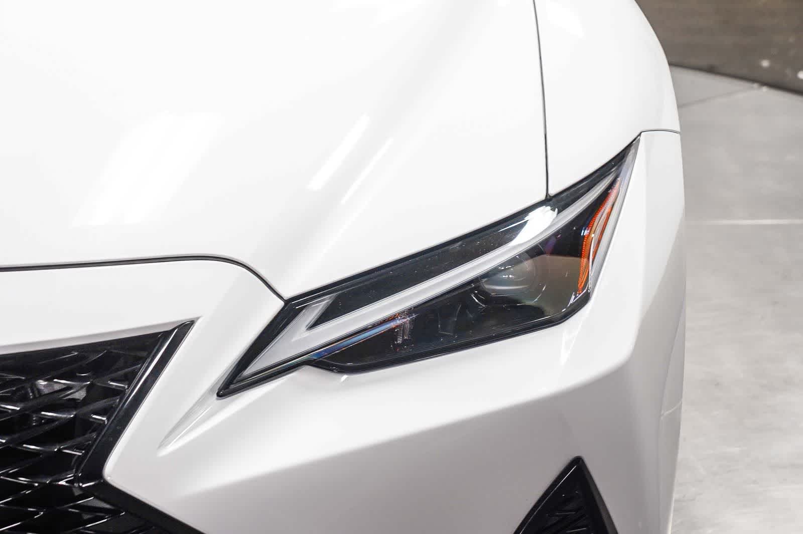 2024 Lexus IS 300 F SPORT Design