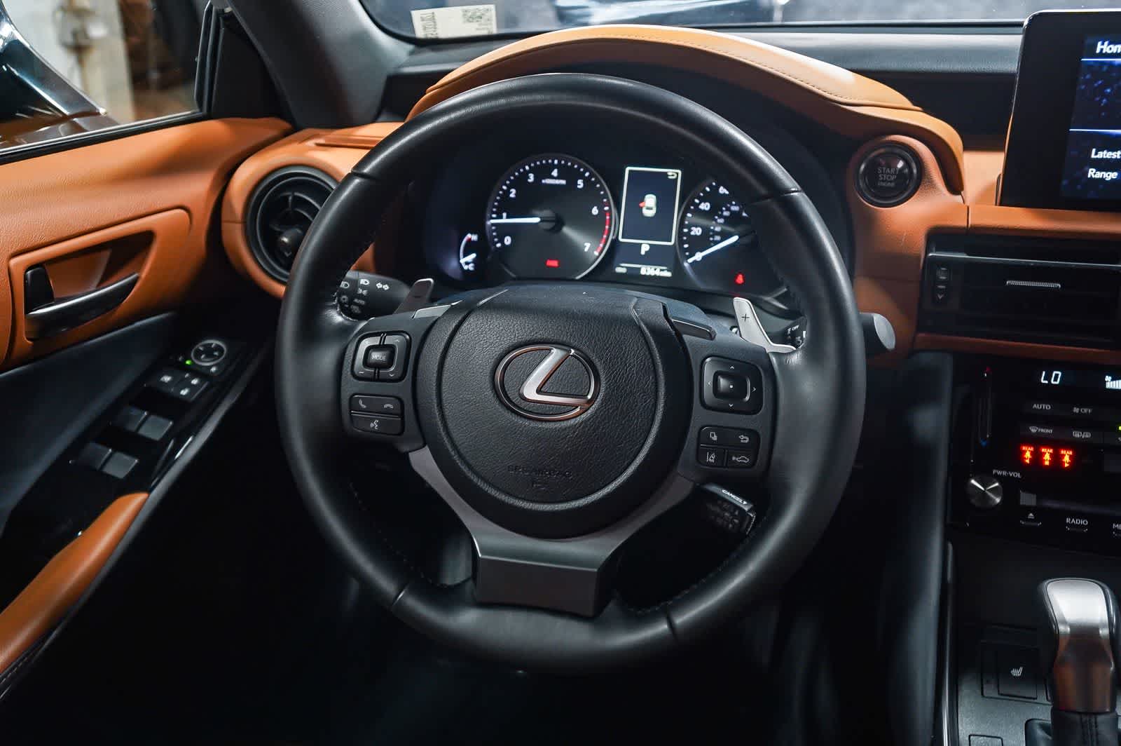 2025 Lexus IS 300 F SPORT Design