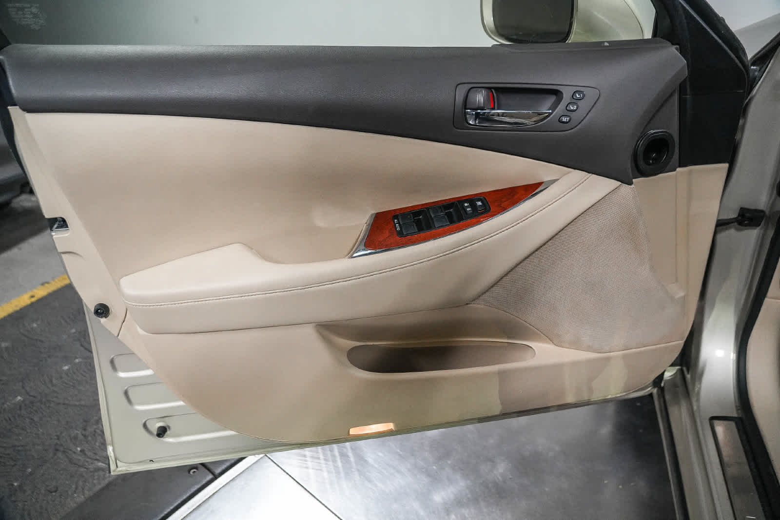 2012 Lexus ES 350 4dr Sdn