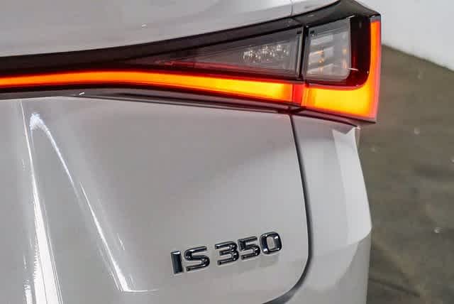 2024 Lexus IS F SPORT