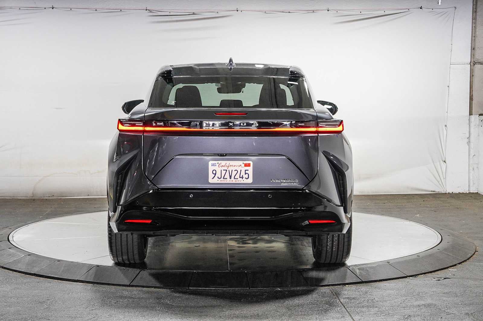 2023 Lexus RZ 450e Luxury