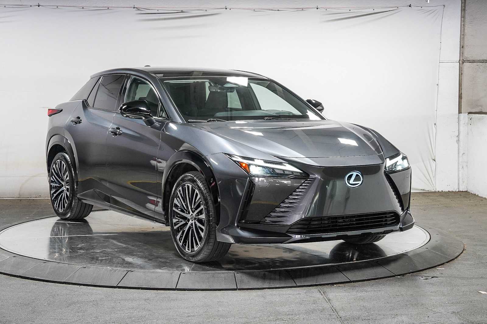 2023 Lexus RZ 450e Luxury