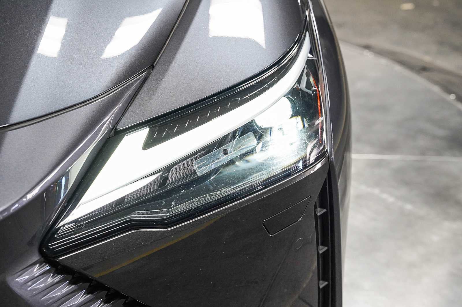 2023 Lexus RZ 450e Luxury
