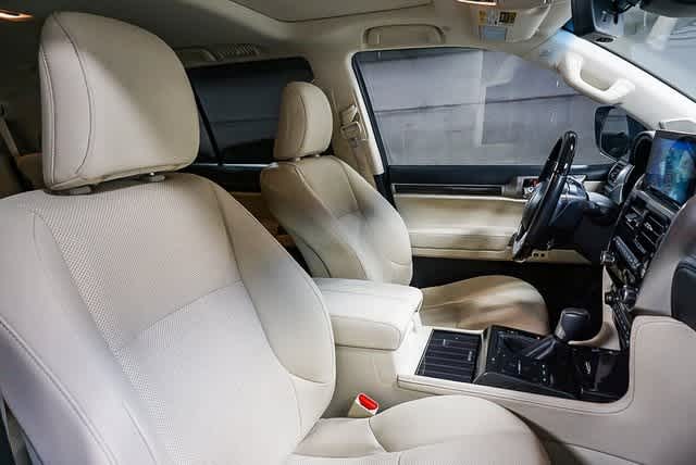 2023 Lexus GX Premium