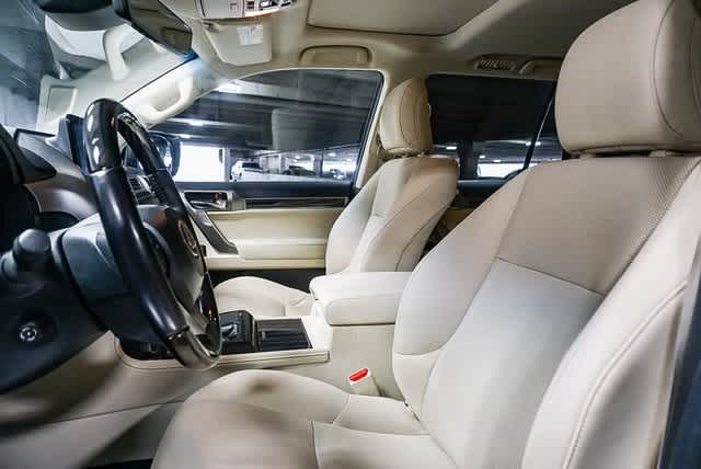 2023 Lexus GX Premium