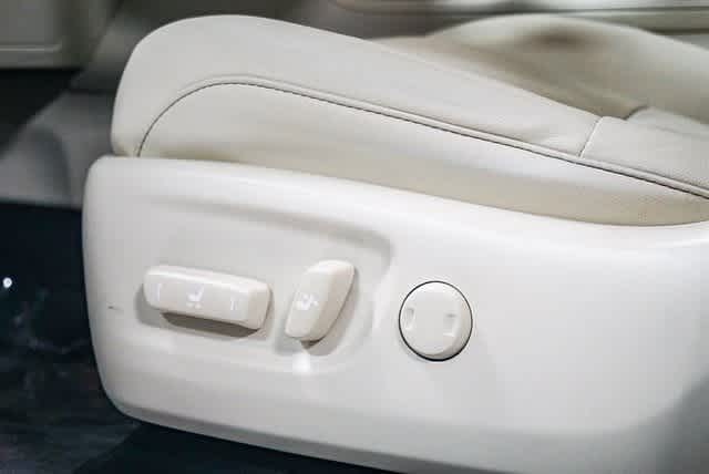 2023 Lexus GX Premium