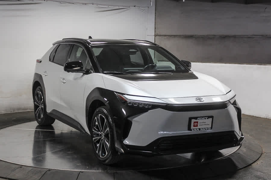 2023 Toyota bZ4X Limited