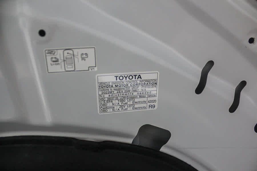 2023 Toyota bZ4X Limited