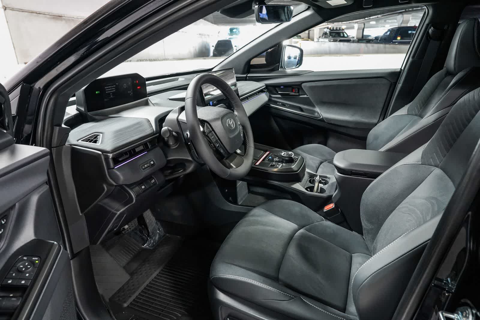2026 Toyota C-HR XSE