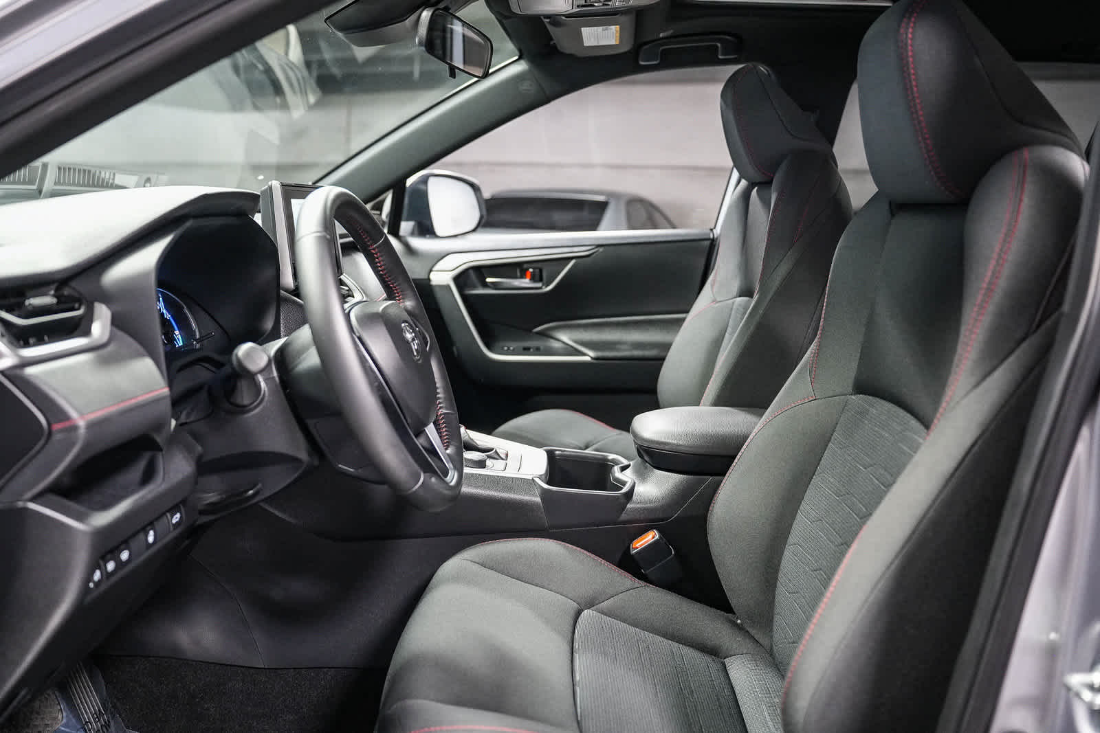 2024 Toyota RAV4 Prime SE