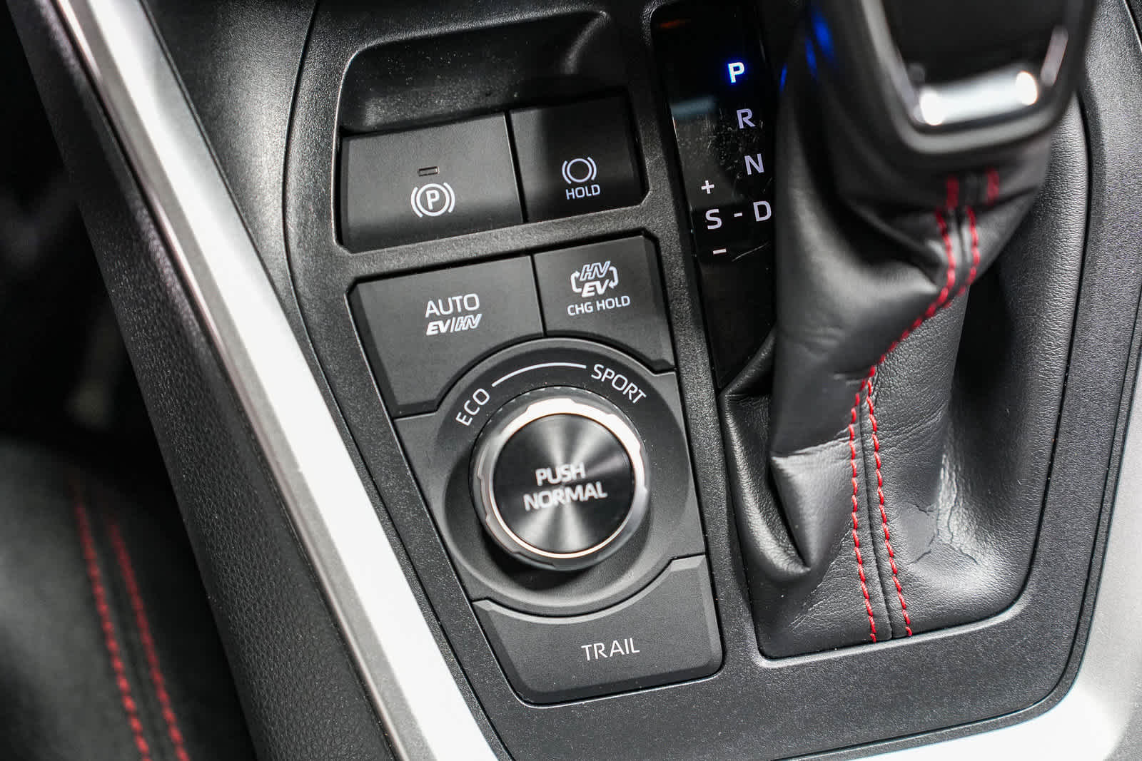 2024 Toyota RAV4 Prime SE