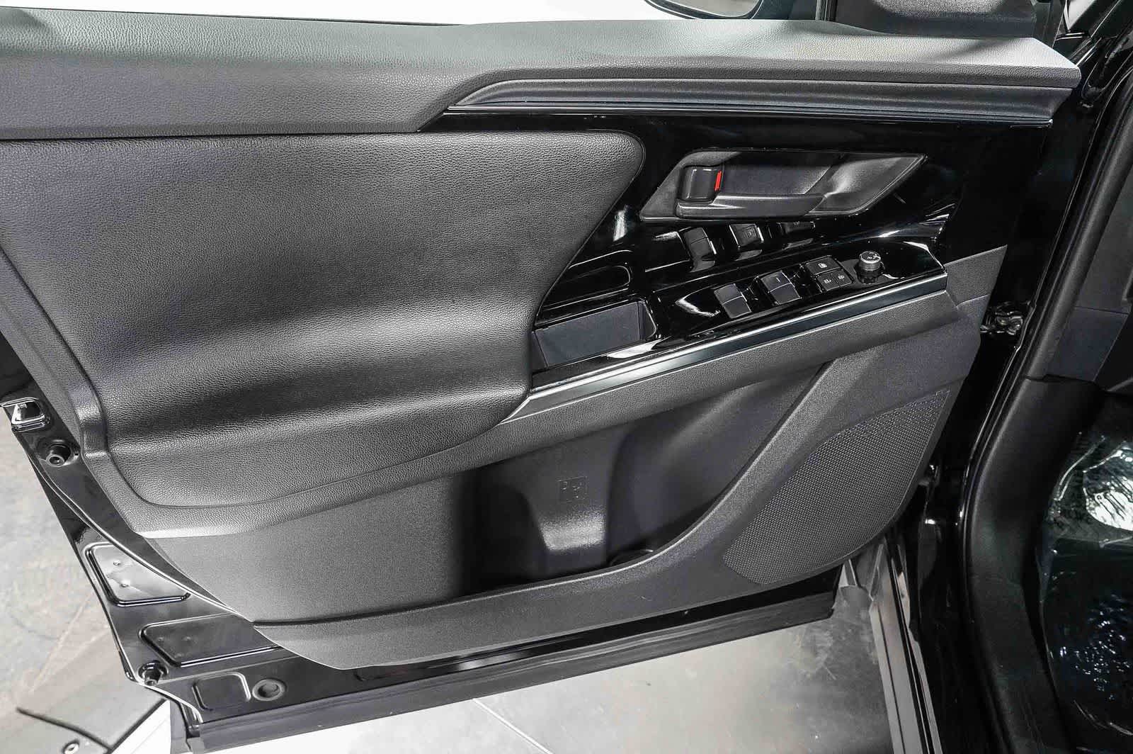 2023 Toyota bZ4X Limited