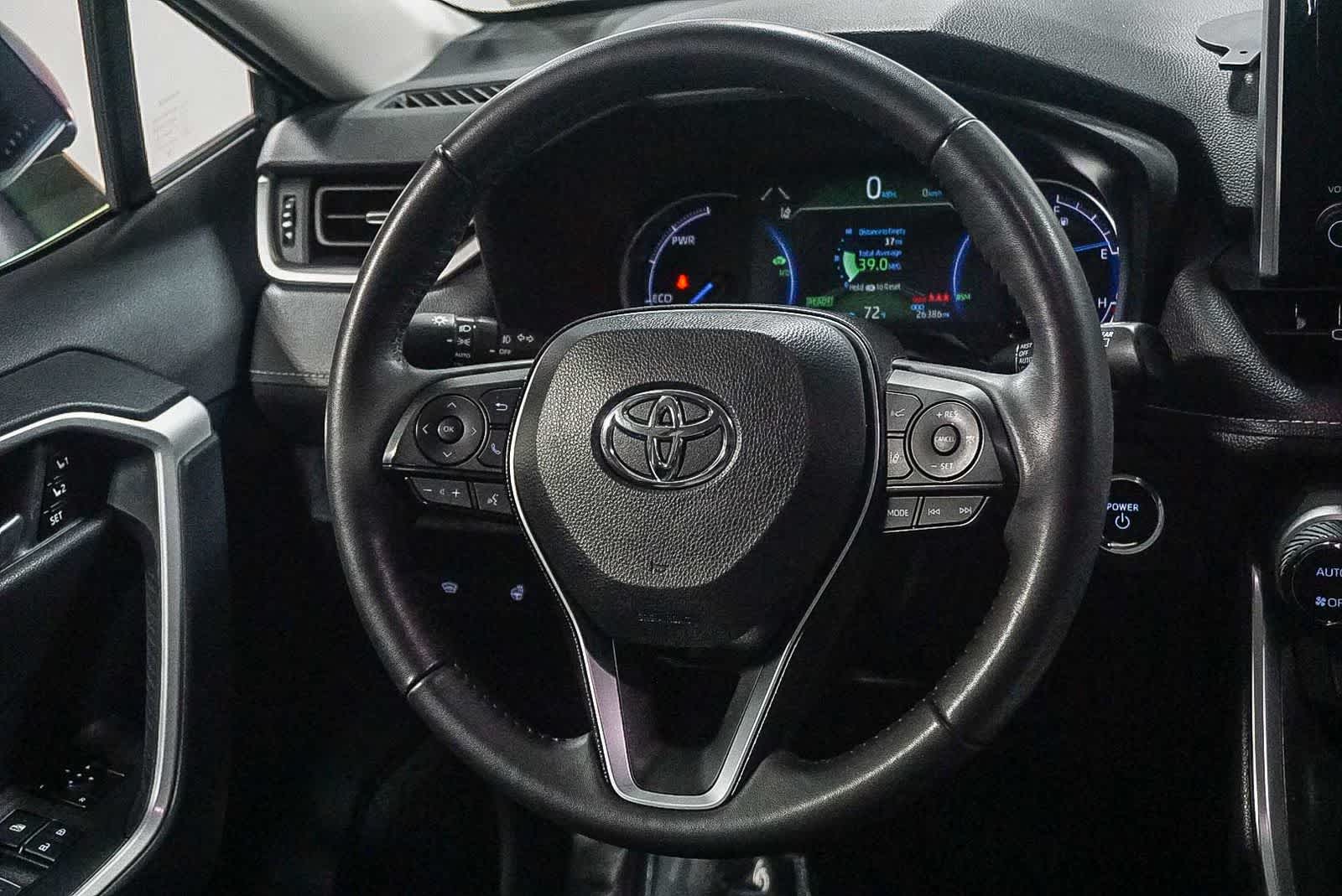 2025 Toyota RAV4 Hybrid XLE Premium