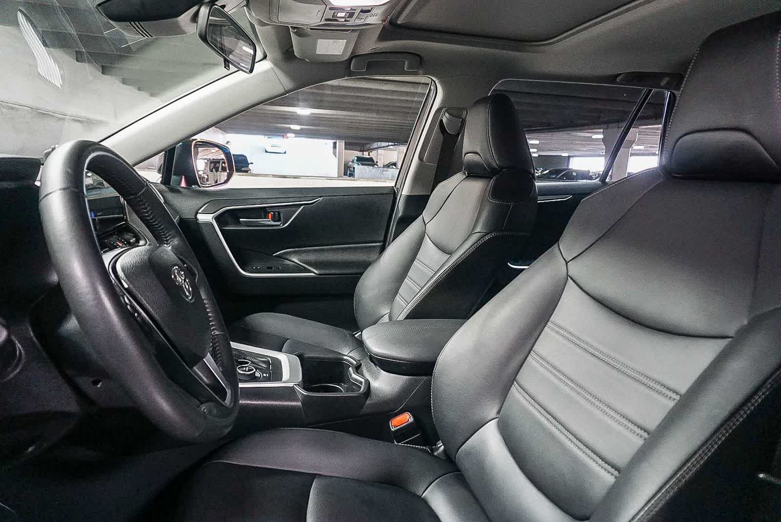 2025 Toyota RAV4 Hybrid XLE Premium