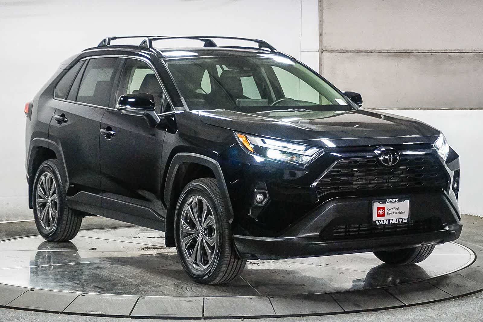 2025 Toyota RAV4 Hybrid XLE Premium