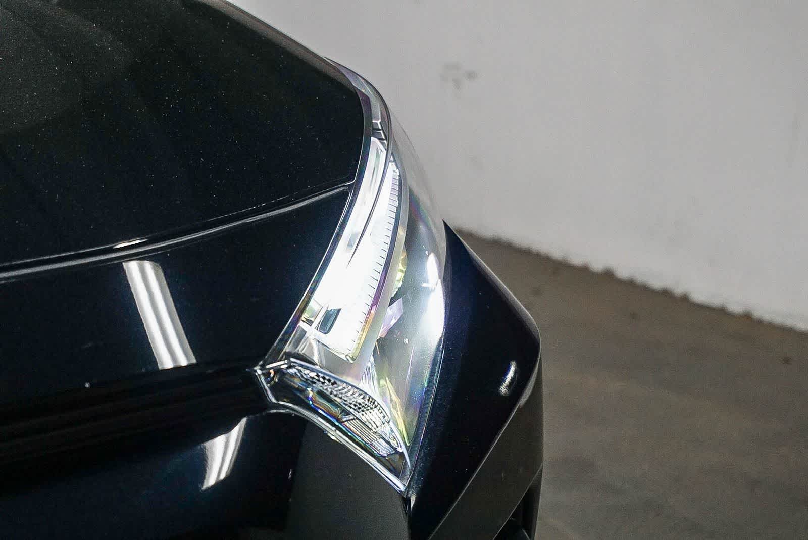2025 Toyota RAV4 Hybrid XLE Premium