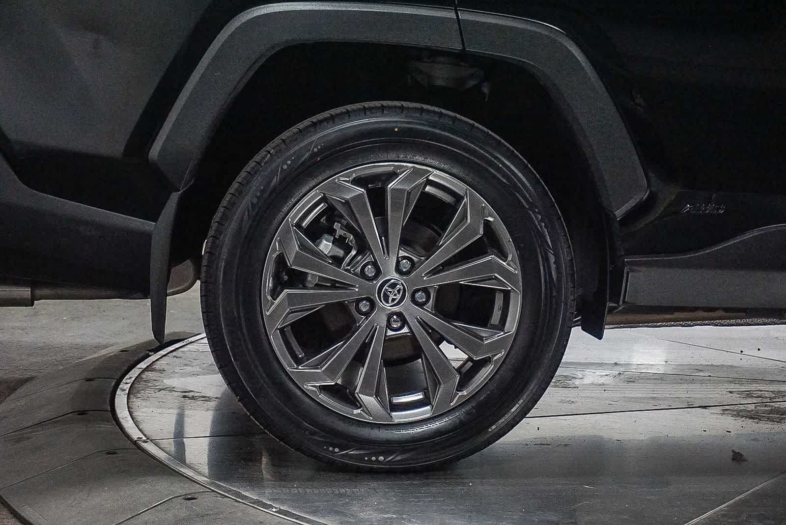 2025 Toyota RAV4 Hybrid XLE Premium