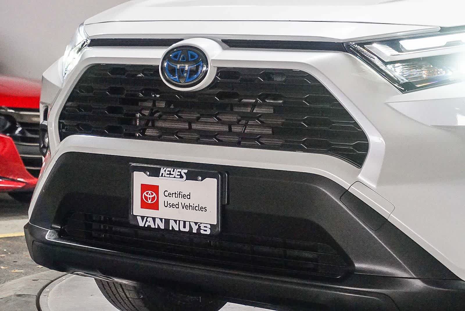 2024 Toyota RAV4 Hybrid XLE Premium