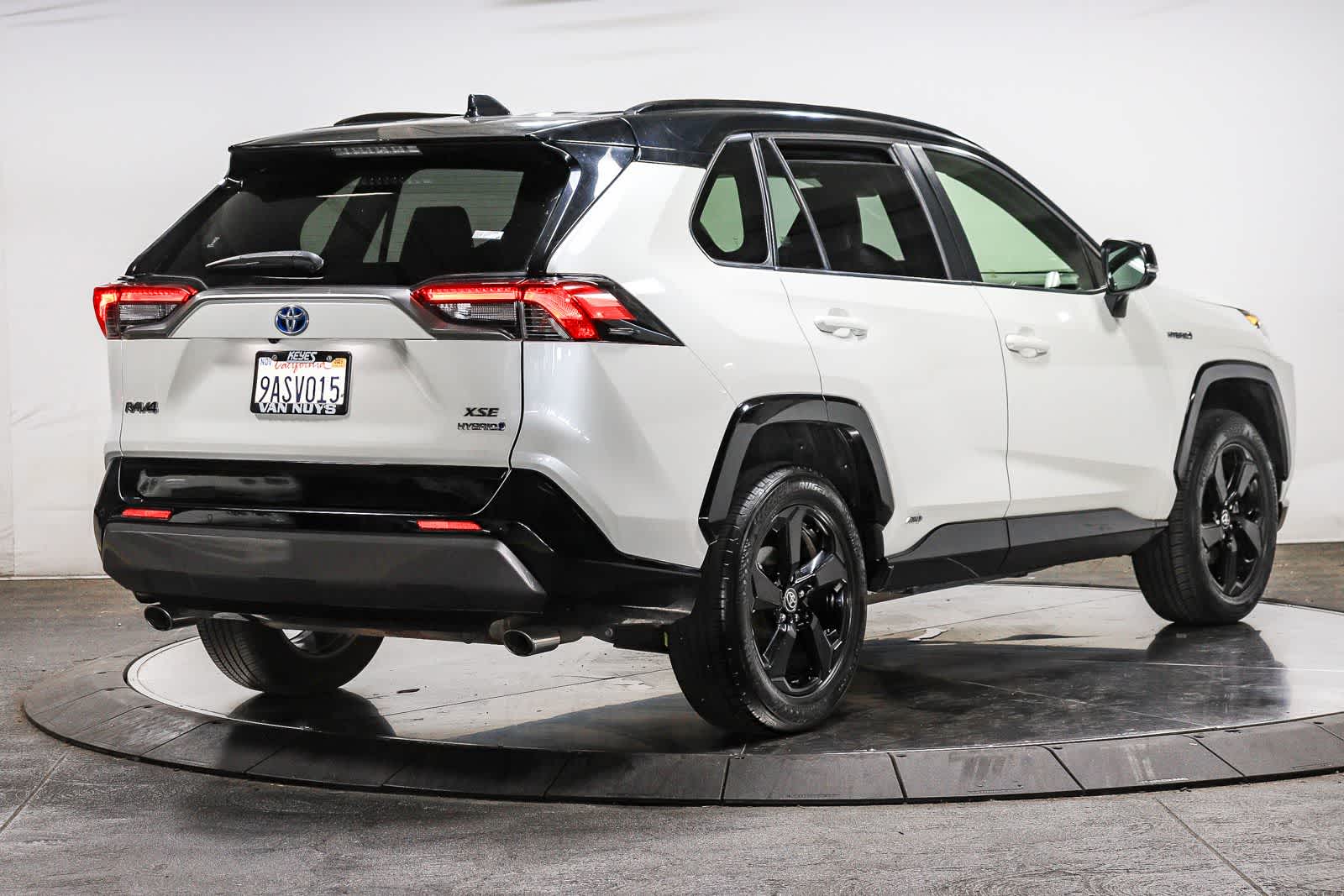 2020 Toyota RAV4 Hybrid XSE