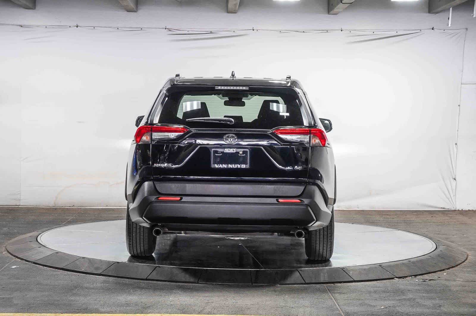 2019 Toyota RAV4 LE