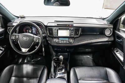 2018 Toyota RAV4 SE
