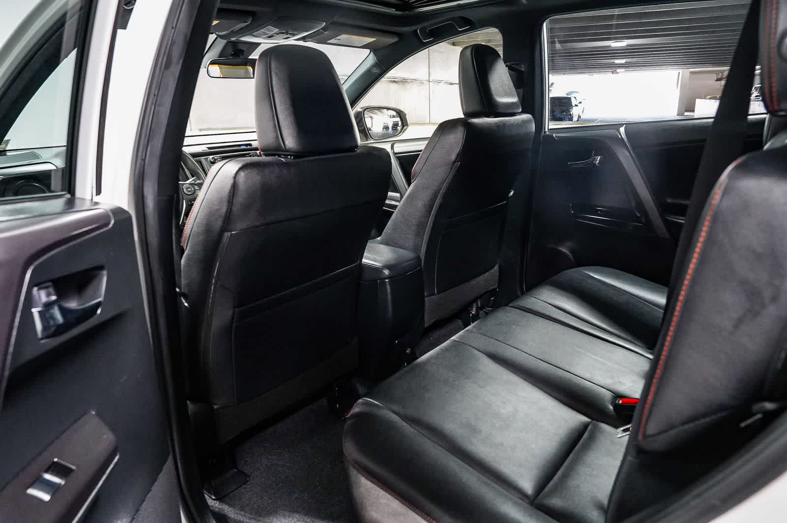 2018 Toyota RAV4 SE