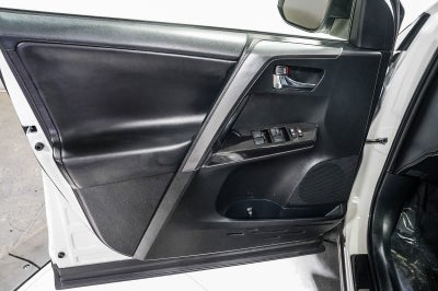 2018 Toyota RAV4 SE