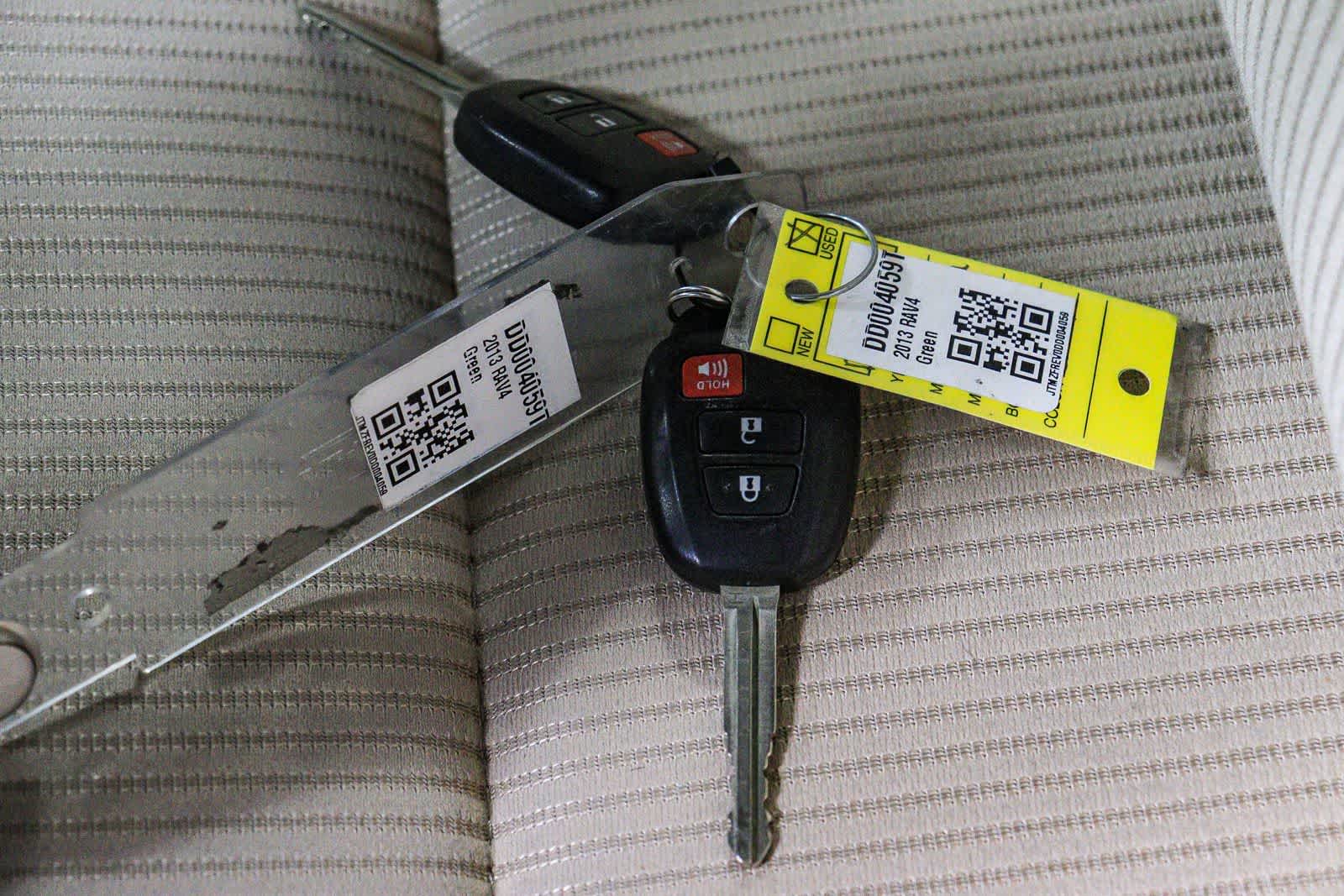 2013 Toyota RAV4 LE