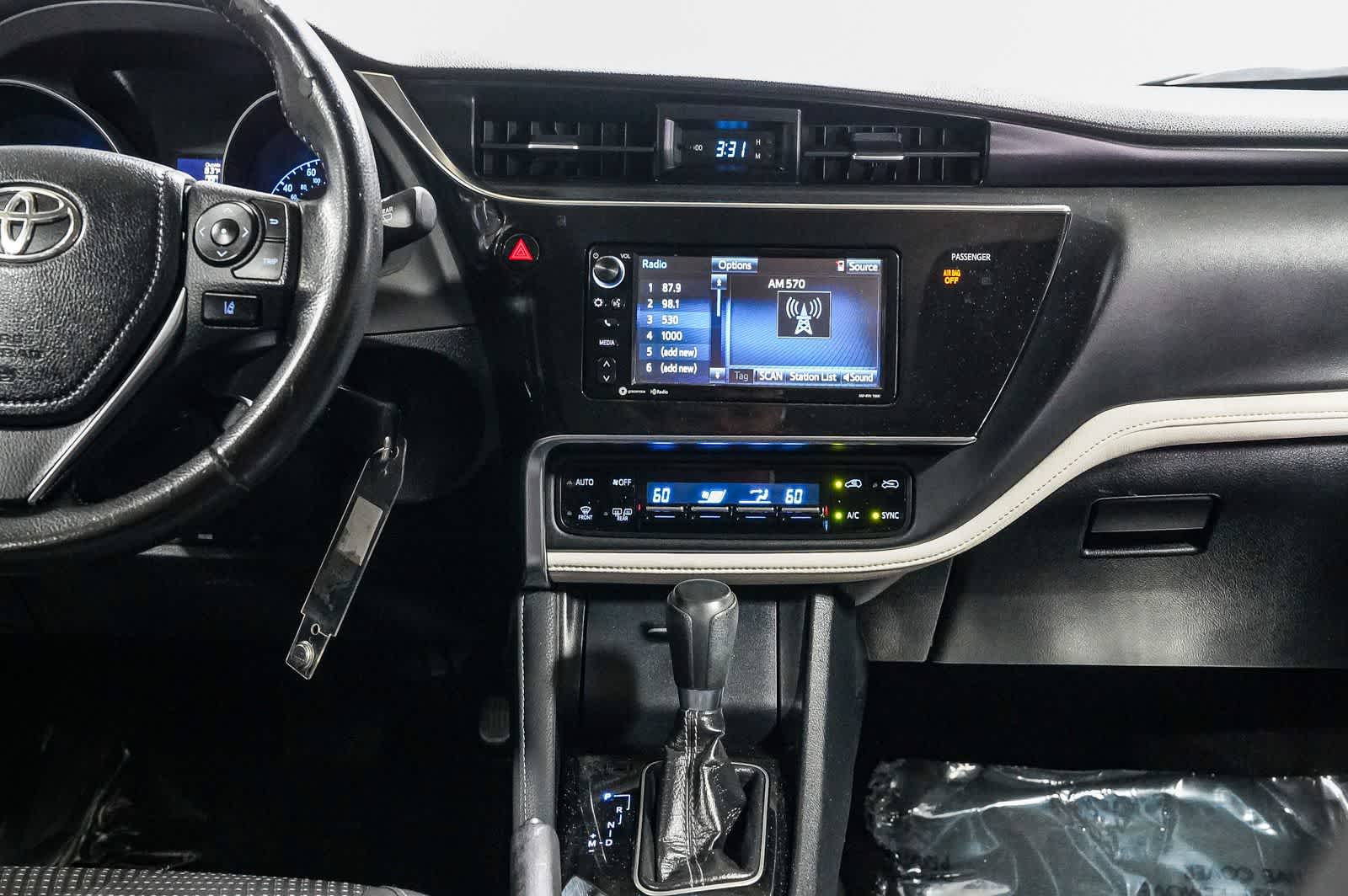 2017 Toyota Corolla iM CVT (Natl)